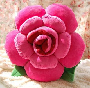 Romantic rose pillow