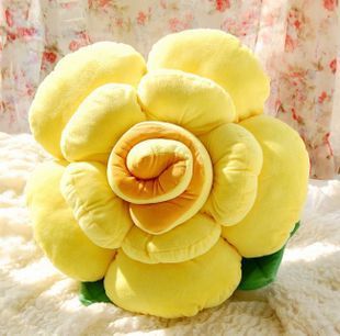 Romantic rose pillow