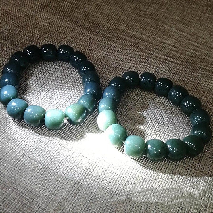 Hetian Jade Bracelets Are Refined And Polished