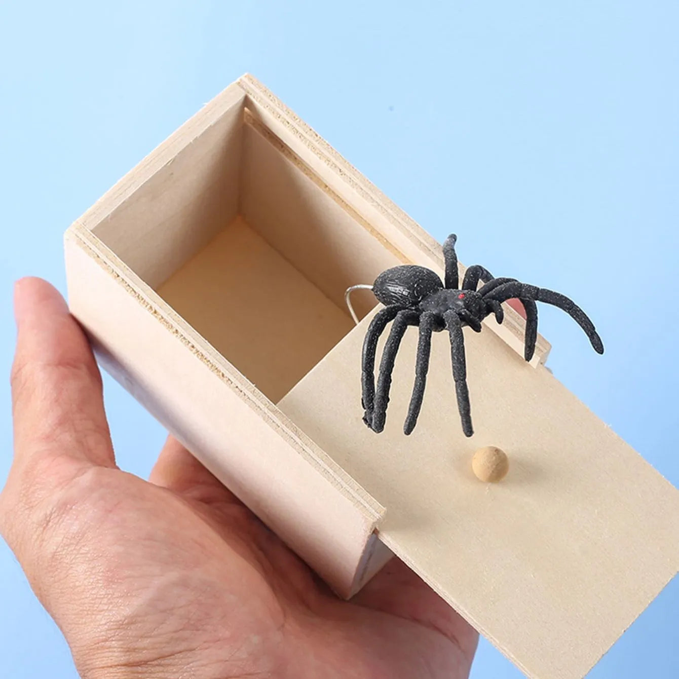 1PC-Wooden Prank Trick Practical Joke Home Office Scare Toy Box Gag Spider Kid Parents Friend Funny Play Joke Gift Surprising Bo